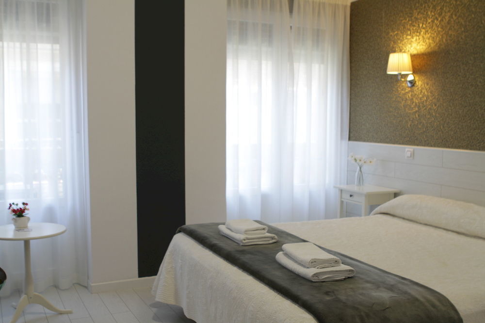 Hostal Madrid Star Екстер'єр фото